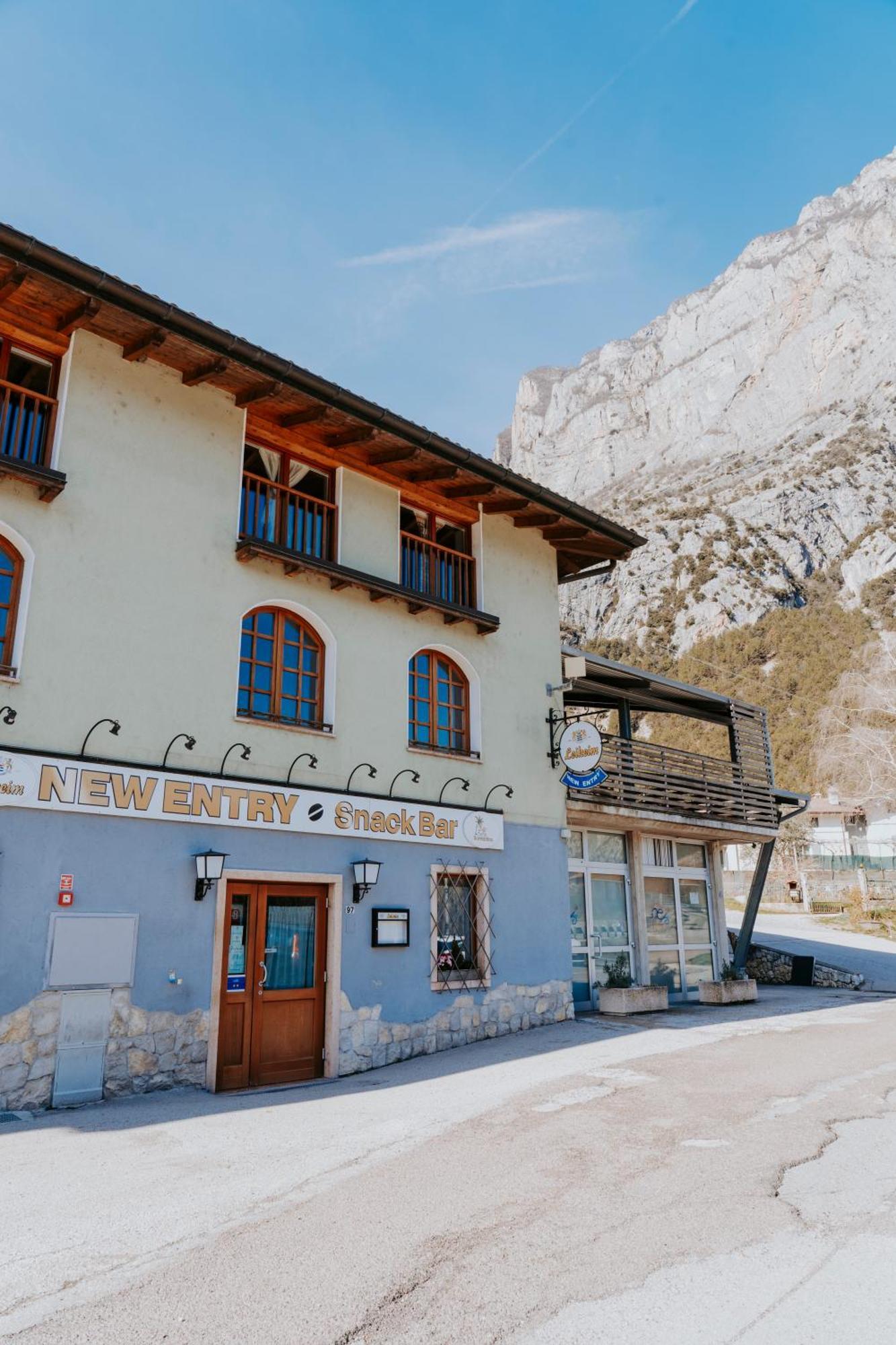 Al Borgo Lägenhet Pietramurata Exteriör bild